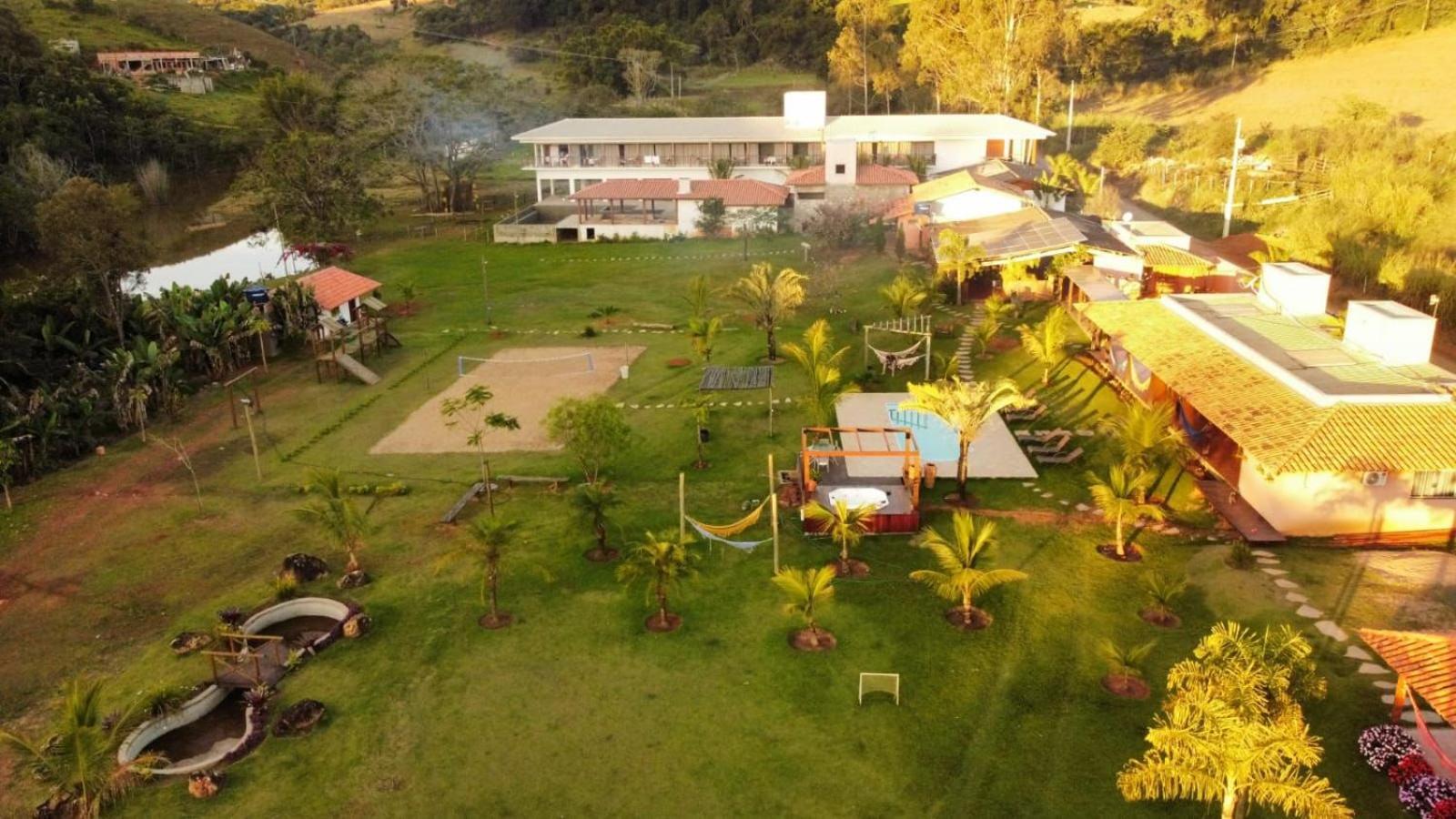 Paraiso Capitolio "A Pousada Da Dona Perpetua" ภายนอก รูปภาพ