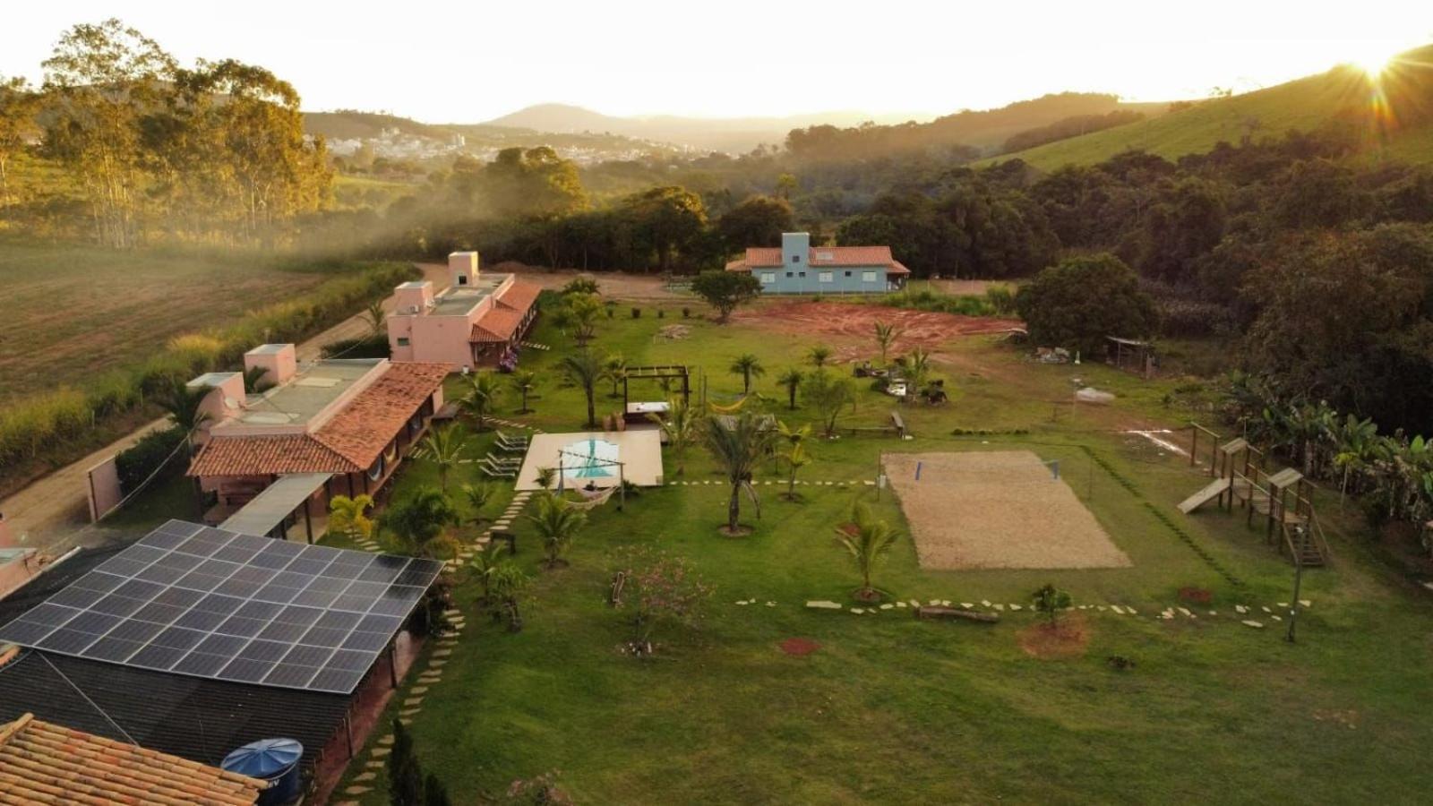Paraiso Capitolio "A Pousada Da Dona Perpetua" ภายนอก รูปภาพ